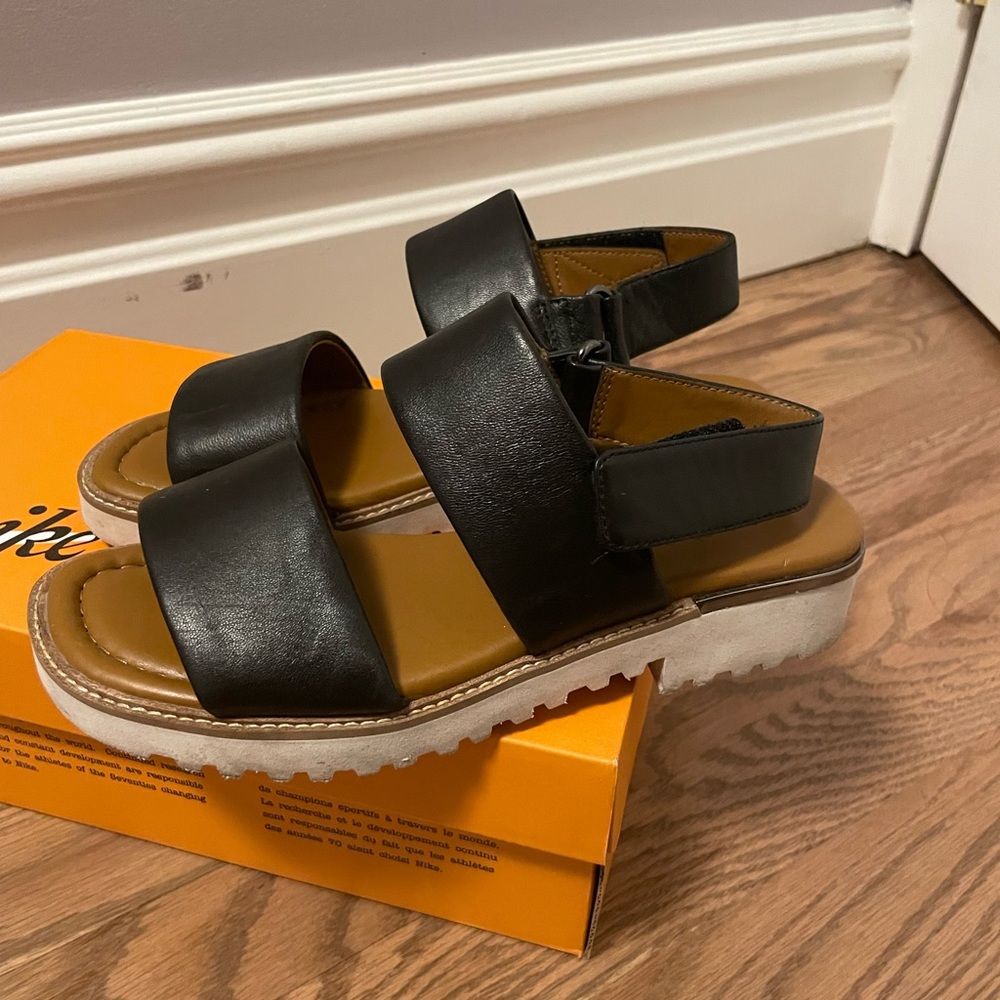 Franco Sarto Black Platform Sandals size 6